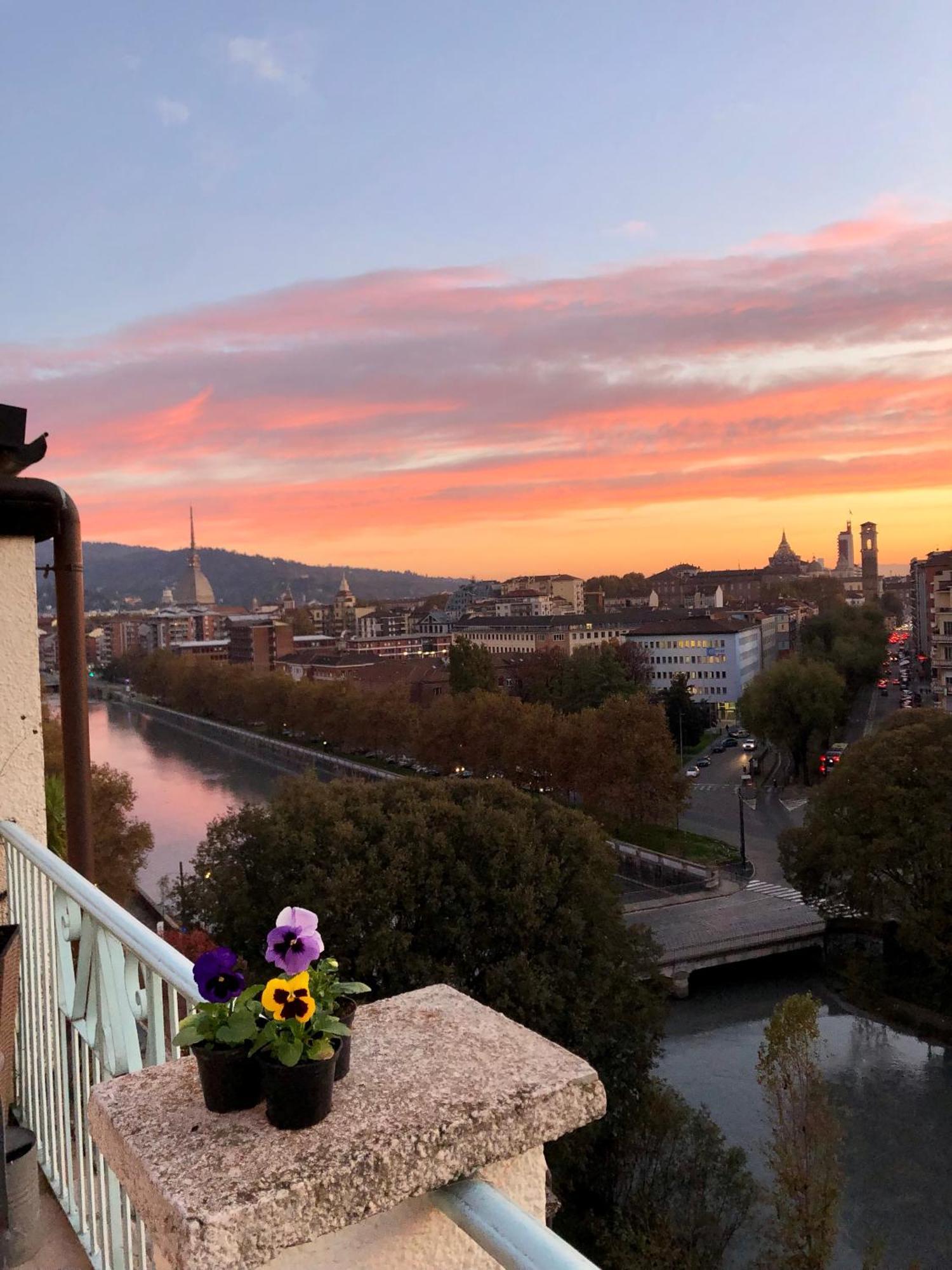 Attico Ellen Terrazza Con Vista Apartment Torino Exterior foto